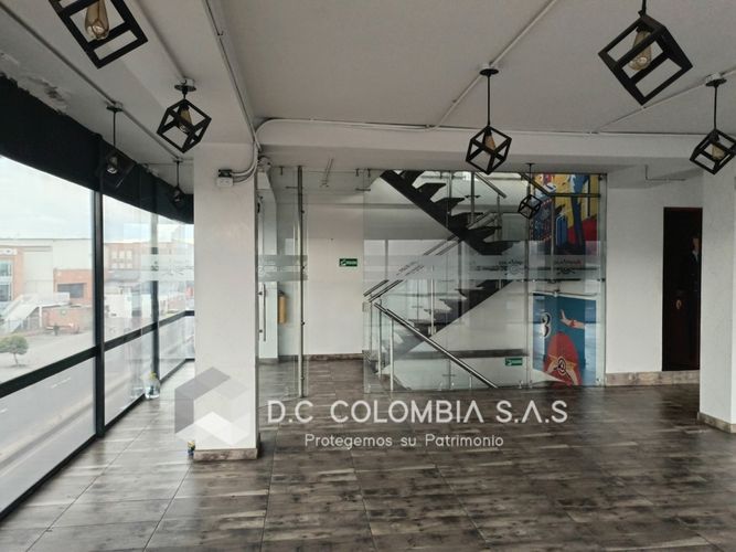 Edificio en  Arriendo en Fontibon, Bogotá - Miniatura 15