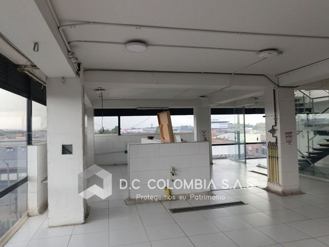 Edificio en  Arriendo en Fontibon, Bogotá - Miniatura 23