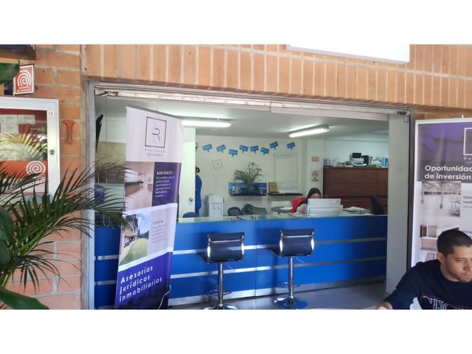 Local en  Venta en El Poblado, Medellín - Miniatura 2