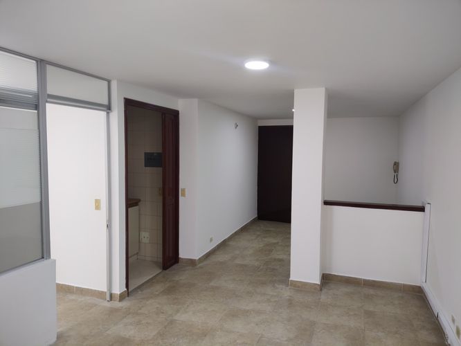 Oficina en venta en Lago gaitan, Bogotá - Miniatura 7