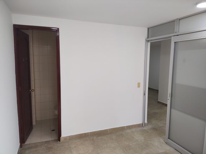 Oficina en venta en Lago gaitan, Bogotá - Miniatura 11