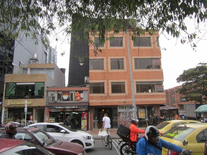 Edificio en arriendo en El Lago, Bogotá - Imagen 1