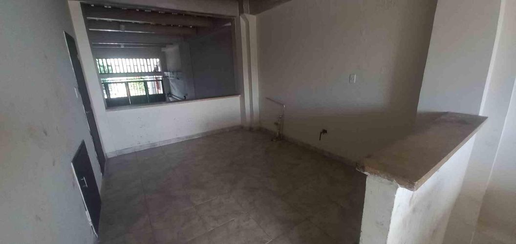 Edificio en  Venta en Tres esquinas, Armenia - Miniatura 4