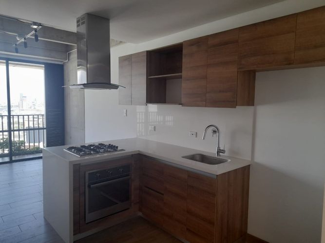 Apartaestudio en  Arriendo en Laureles, Medellín - Miniatura 2