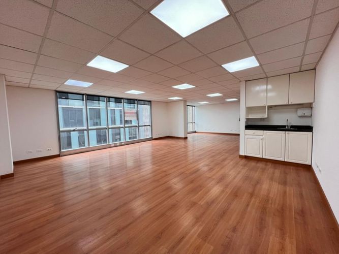 Oficina en  Venta en Santa Barbara, Bogotá - Miniatura 3