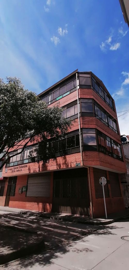 Edificio en  Arriendo en Aures et. ii, Bogotá - Imagen 1