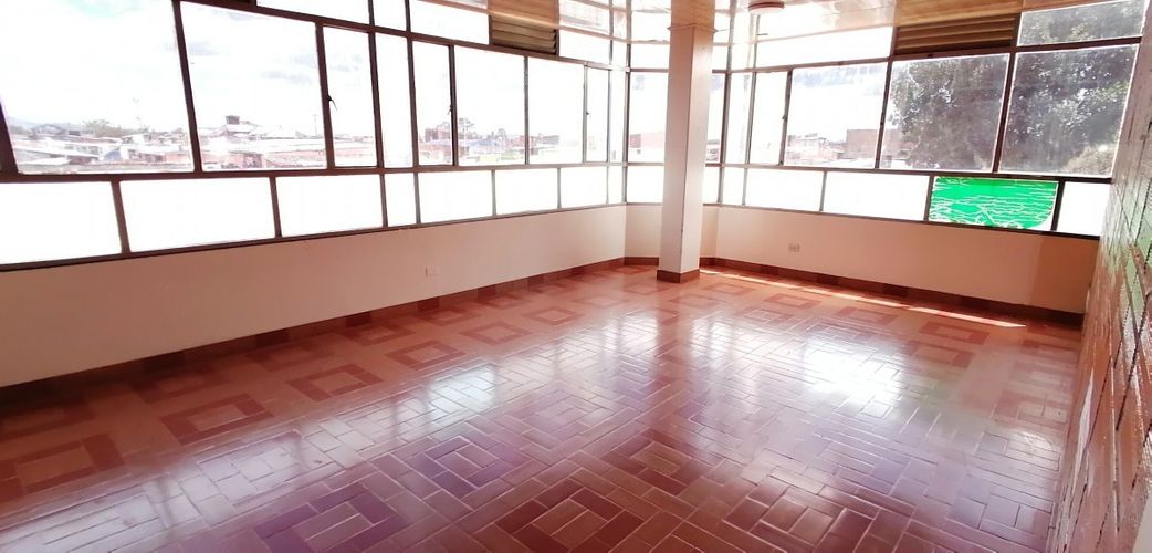 Edificio en  Arriendo en Aures et. ii, Bogotá - Miniatura 3