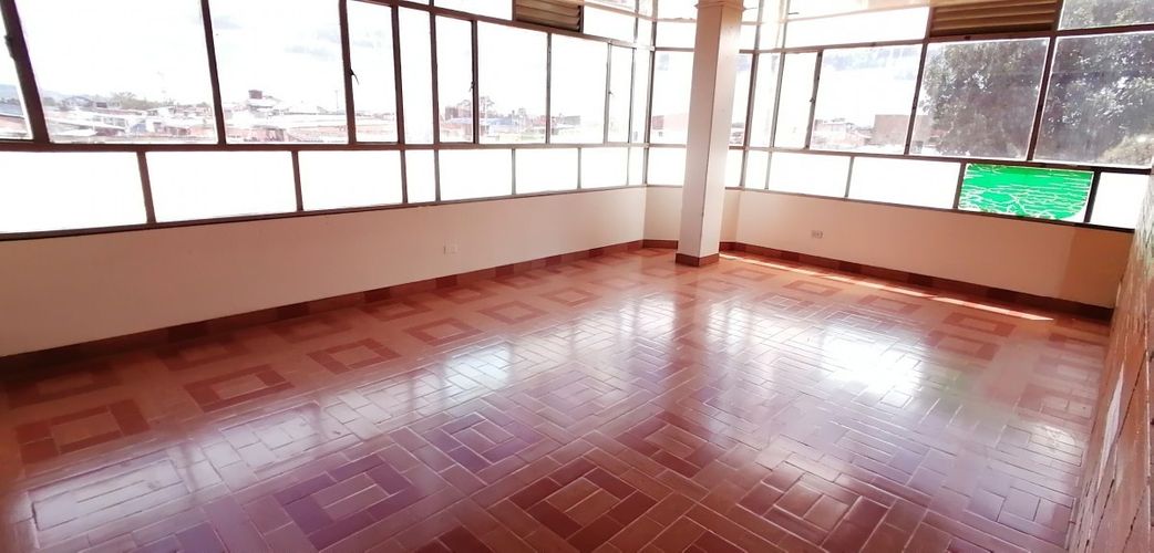 Edificio en  Arriendo en Aures et. ii, Bogotá - Miniatura 4