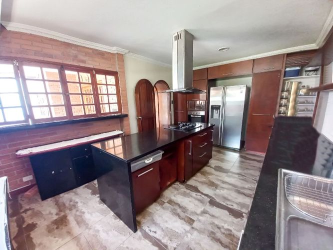 Finca en  Arriendo en Montessori, Envigado - Miniatura 4