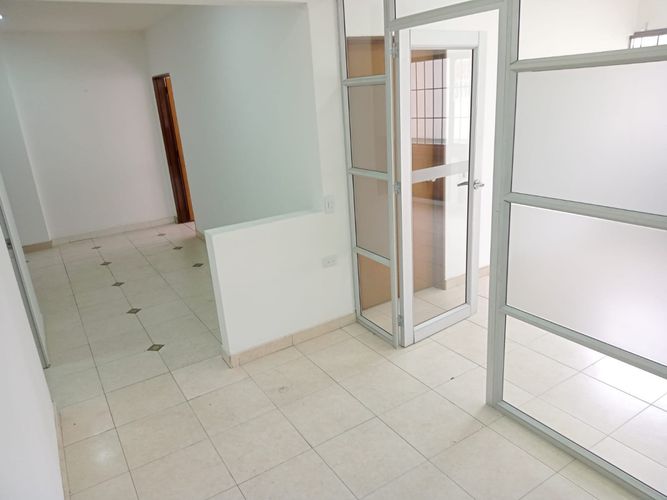 Oficina en  Arriendo en Chico norte, Bogotá - Miniatura 2