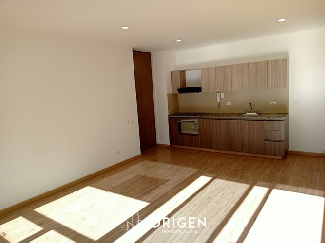 Apartaestudio en  Venta en Santa Barbara, Bogotá - Miniatura 3