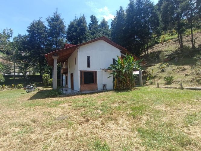 Finca en arriendo en El salado, Guarne - Miniatura 2
