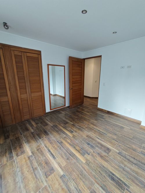 Apartamento en  Venta en Chico norte, Bogotá - Miniatura 4