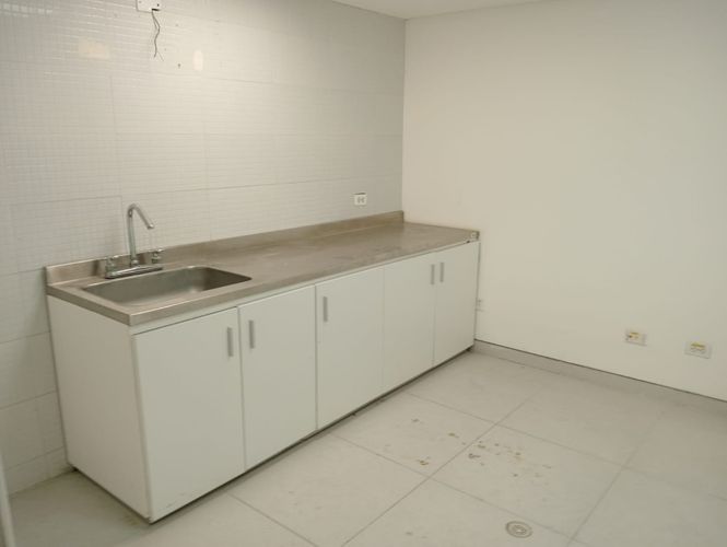 Local en  Arriendo en Salamanca, Soledad - Miniatura 25