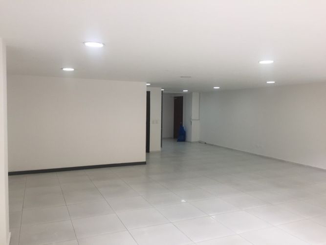 Oficina en  Arriendo en Chico norte, Bogotá - Miniatura 4