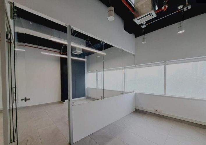 Oficina en  Venta en El Poblado, Medellín - Miniatura 3