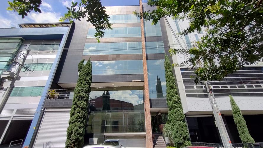 Edificio en  Venta en El Poblado, Medellín - Miniatura 2