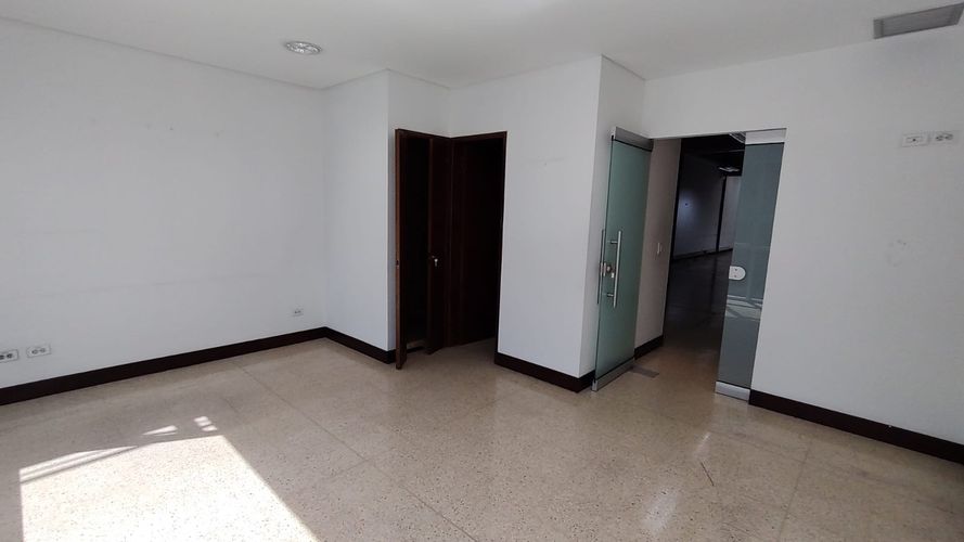 Edificio en  Venta en El Poblado, Medellín - Miniatura 7