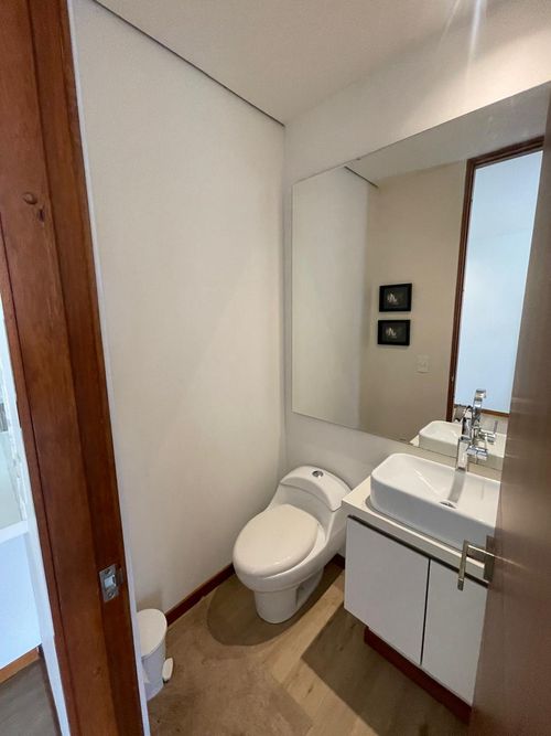 Apartaestudio en  Arriendo en El Poblado, Medellín - Miniatura 2
