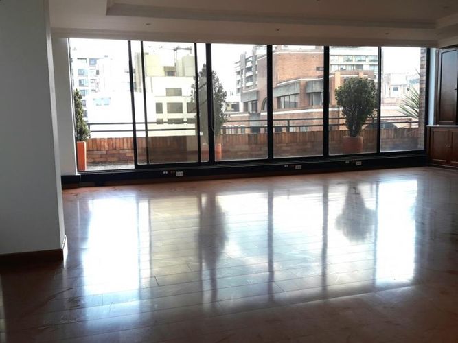 Oficina en  Arriendo en Chico norte, Bogotá - Miniatura 3