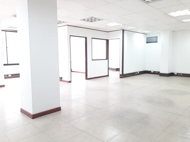 Oficina en  Arriendo en Chico norte, Bogotá - Miniatura 9
