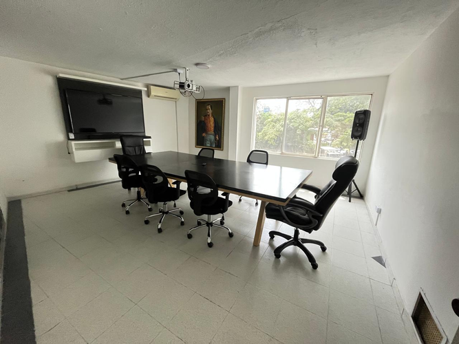 Edificio en  Arriendo en Champagnat, Cali - Miniatura 2