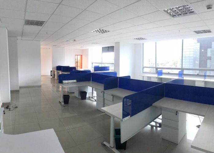 Oficina en arriendo en Chico norte, Bogotá - Miniatura 3