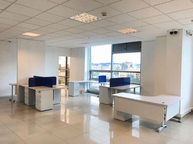 Oficina en arriendo en Chico norte, Bogotá - Miniatura 4