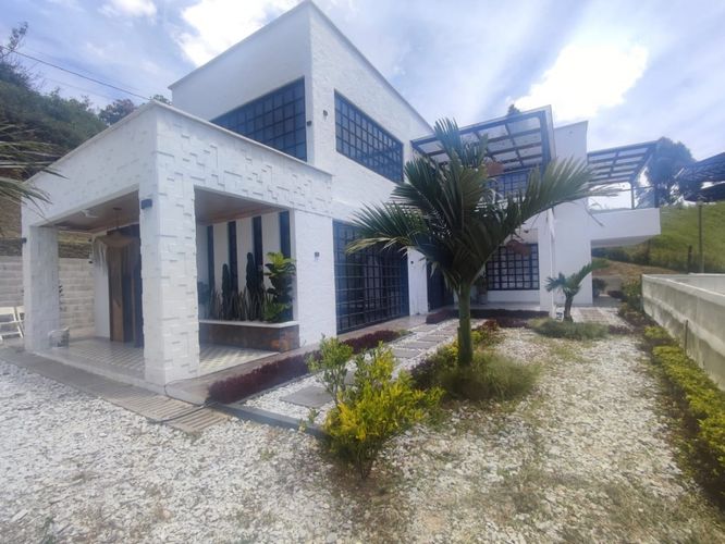 Finca en  Arriendo en Alto la compa�ia, San vicente - Imagen 1
