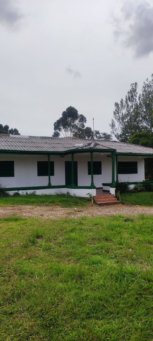 Finca en  Arriendo en Lomitas, La ceja - Miniatura 2