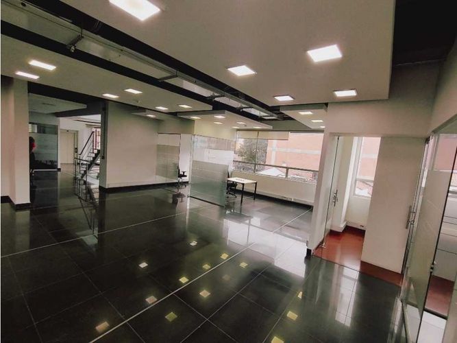 Edificio en arriendo en El chico, Bogotá - Miniatura 24