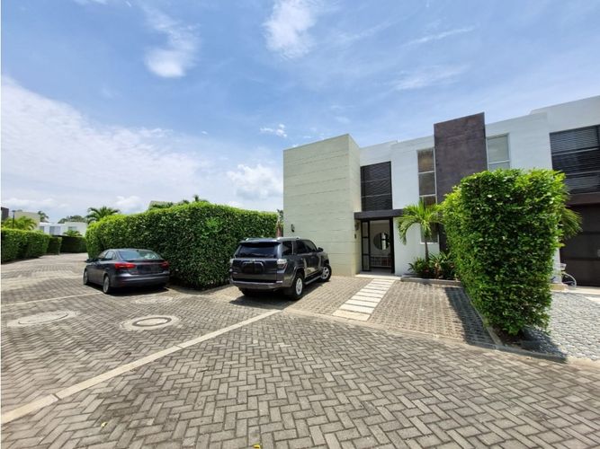 Casa en  Venta en Ricaurte - Imagen 1