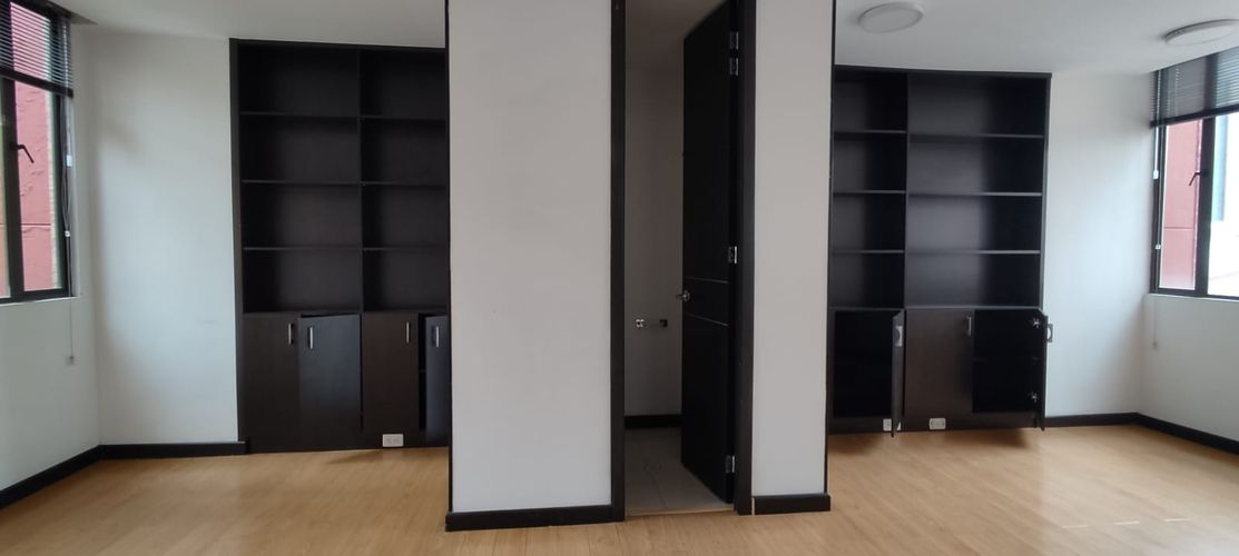 Oficina en  Arriendo en Santa Barbara, Bogotá - Miniatura 8