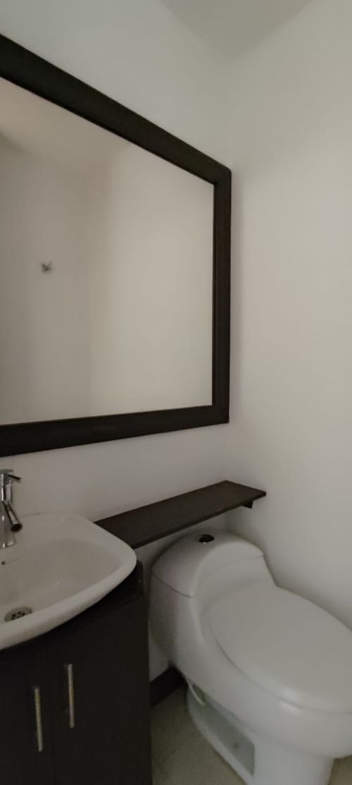 Oficina en  Arriendo en Santa Barbara, Bogotá - Miniatura 9