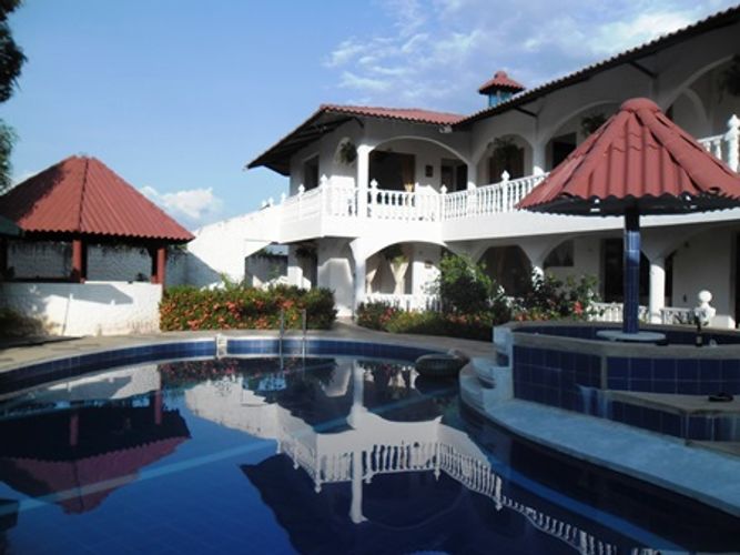 Finca en  Venta en Charcon, Carmen de Apicalá - Miniatura 2