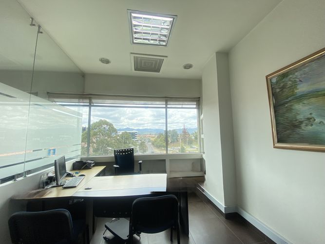 Oficina en arriendo en Chía - Miniatura 4