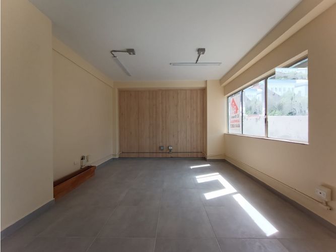 Oficina en  Arriendo en Guayabal, Itaguí - Miniatura 2