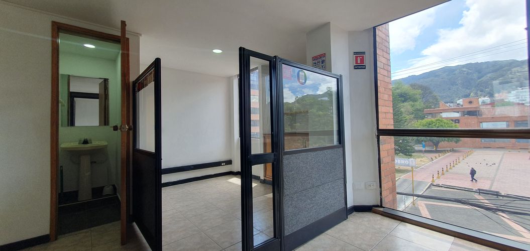 Oficina en venta en El Lago, Bogotá - Miniatura 12