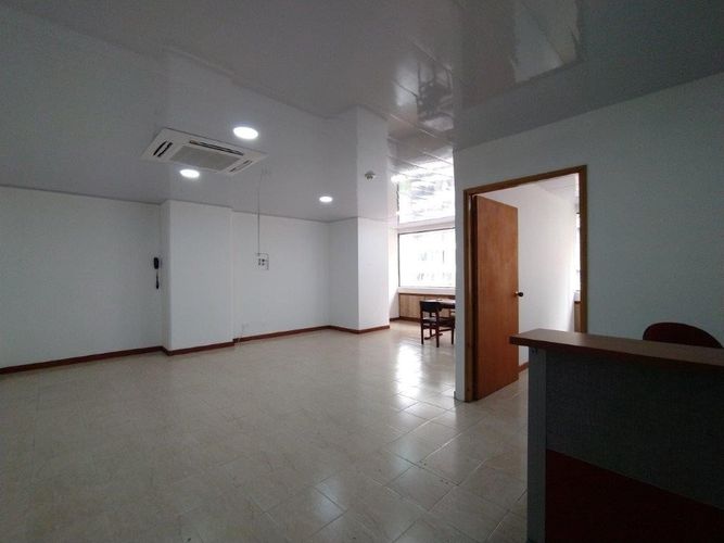 Oficina en  Venta en El Poblado, Medellín - Miniatura 2