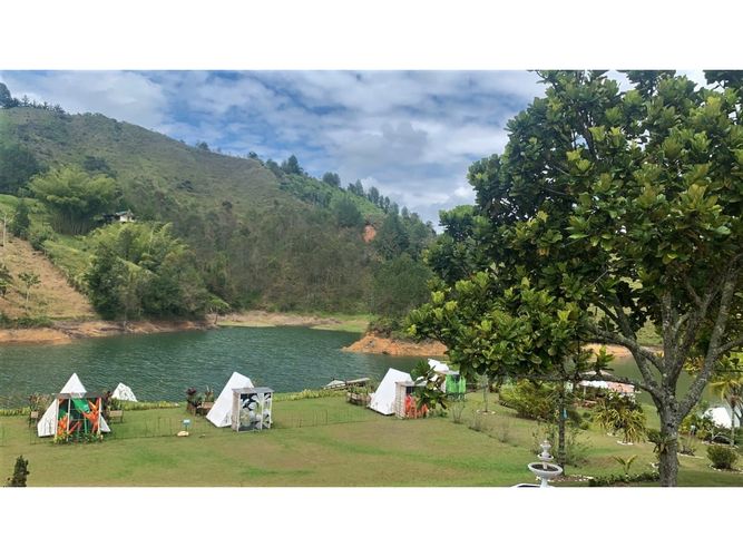 Edificio en  Venta en Guatapé - Miniatura 2