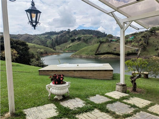 Edificio en  Venta en Guatapé - Miniatura 5