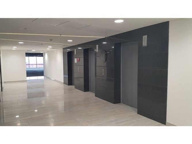 Oficina en  Arriendo en Fontibon, Bogotá - Miniatura 2