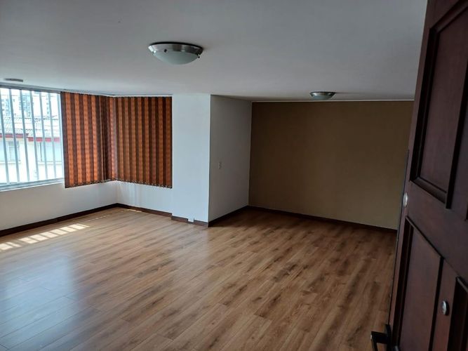 Apartamento en  Venta en Cable, Manizales - Miniatura 3