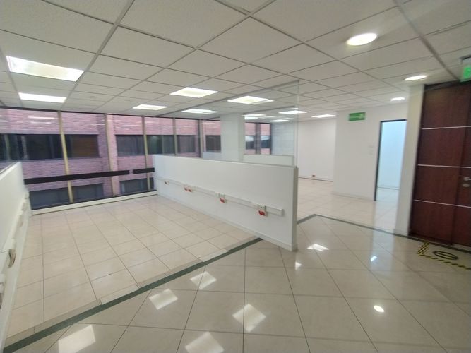 Oficina en  Arriendo en Chapinero, Bogotá - Miniatura 4