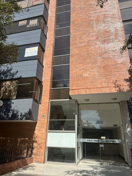 Oficina en  Arriendo en Chico norte, Bogotá - Miniatura 9