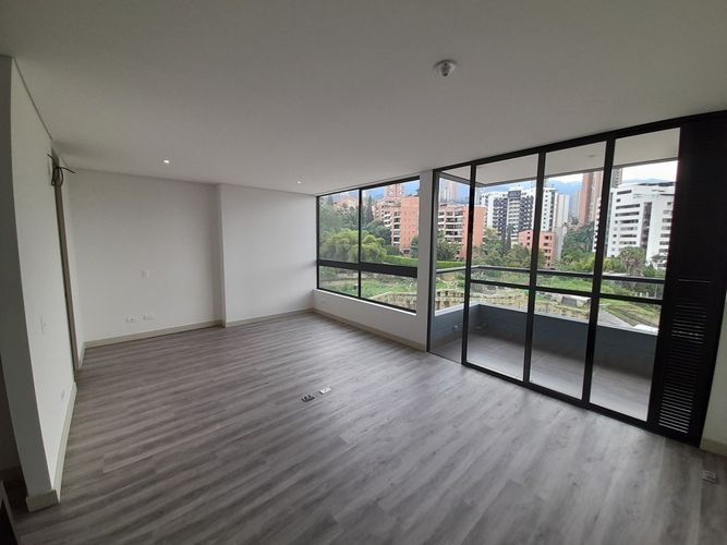 Apartaestudio en  Arriendo en El tesoro, Medellín - Miniatura 3