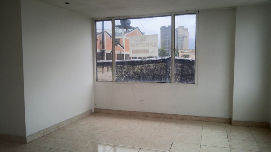 Oficina en arriendo en Paloquemao, Bogotá - Miniatura 4