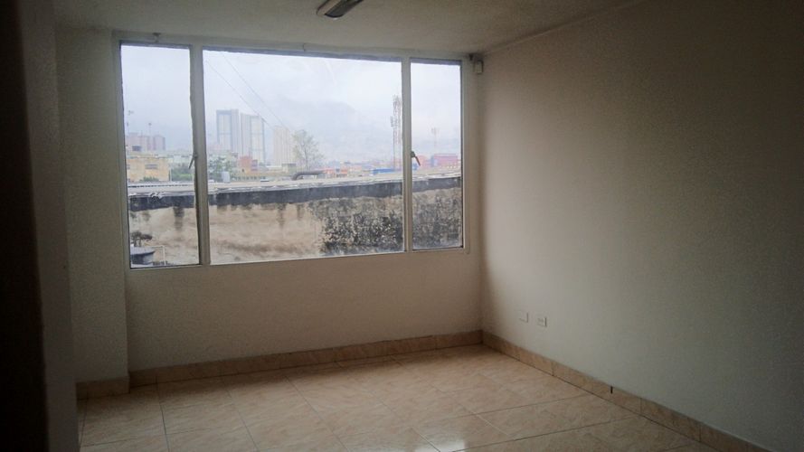 Oficina en arriendo en Paloquemao, Bogotá - Miniatura 6