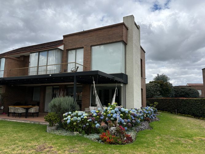 Casa en  Venta en Cota - Miniatura 2