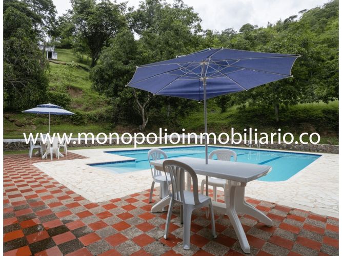 Finca en  Arriendo en Santafe de antioquia - Miniatura 10